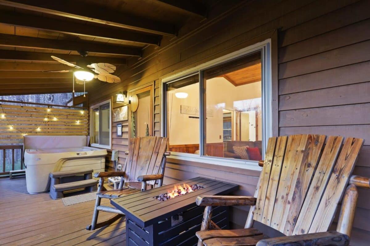 Mountain Views Hot Tub Firepit Close To Town Blue Ridge Eksteriør billede