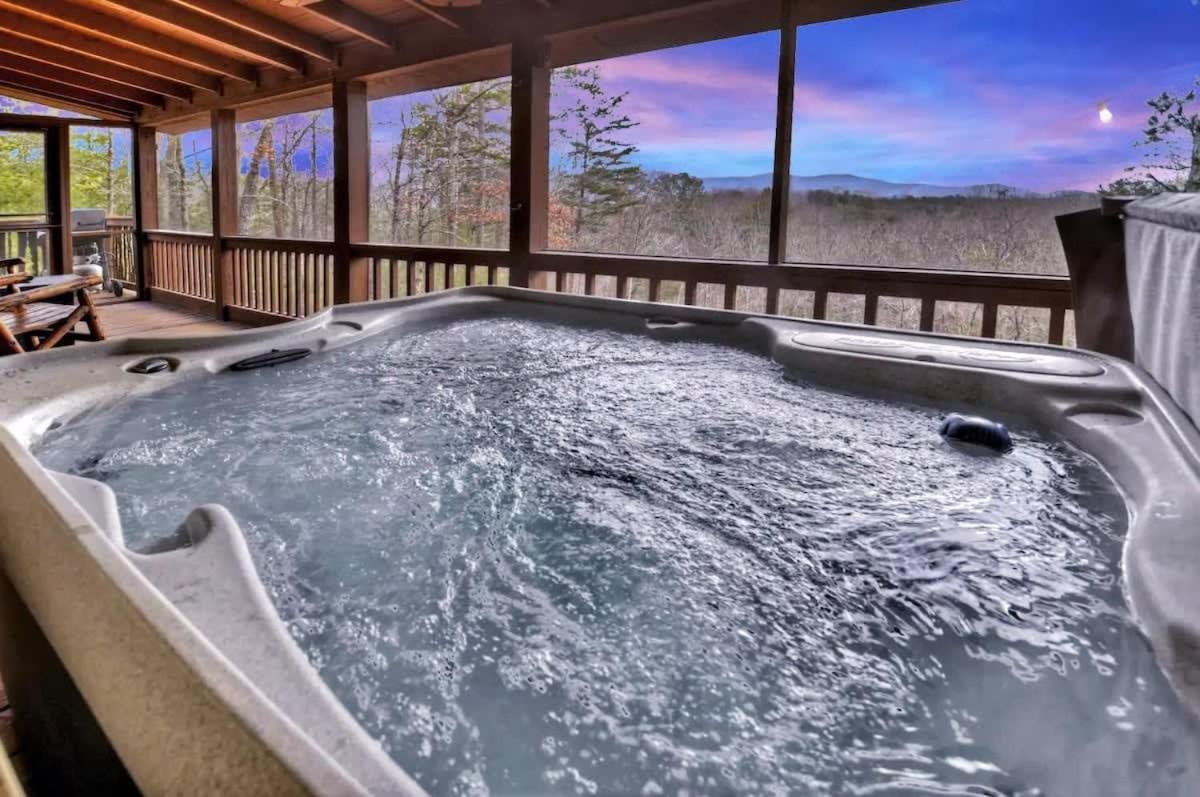 Mountain Views Hot Tub Firepit Close To Town Blue Ridge Eksteriør billede